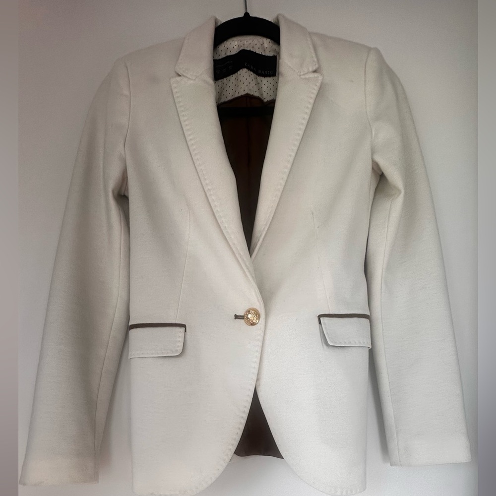 EUC Zara Off White Fabric with Brown Details